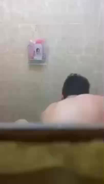 ABG Mesum Ketahuan di WC Umum